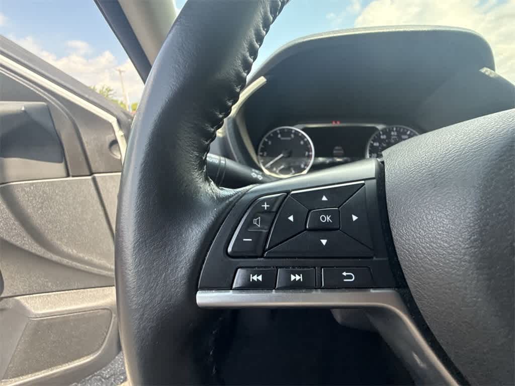 Thumbnail: 2022 Nissan Sentra - 22