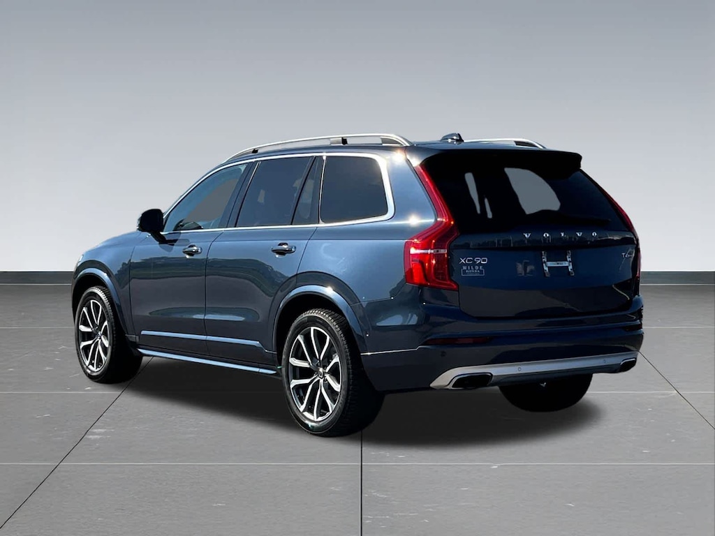 Used 2019 Volvo XC90 T6 Momentum SUV