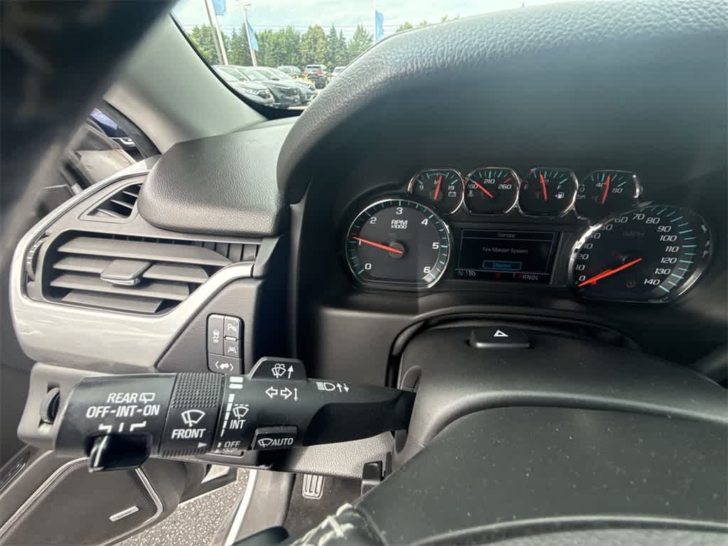 Thumbnail: 2018 Chevrolet Tahoe - 24