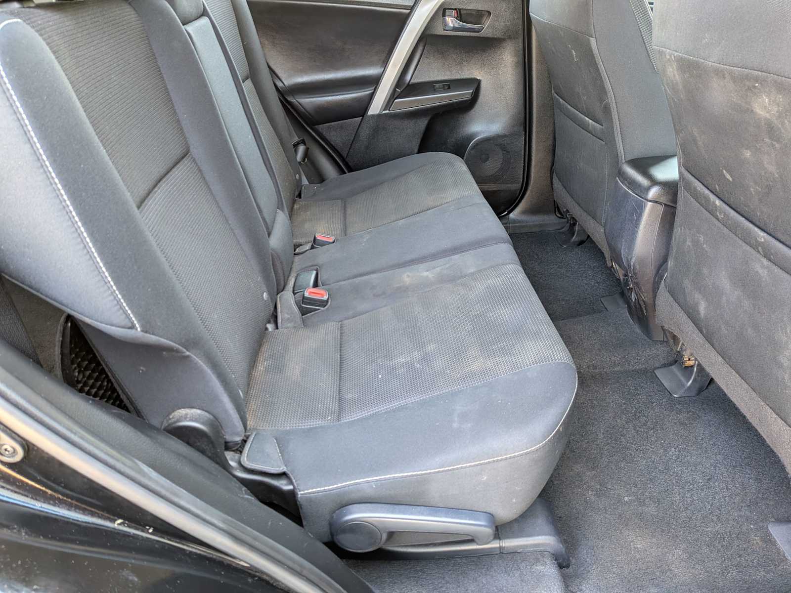 Thumbnail: 2016 Toyota RAV4 - 17