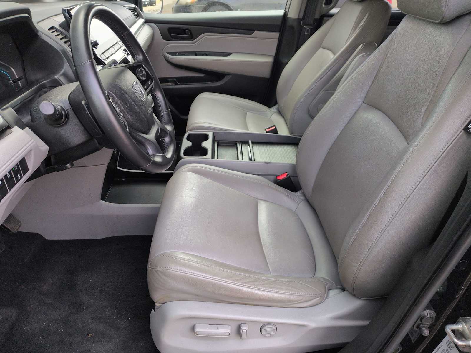 Thumbnail: 2019 Honda Odyssey - 15