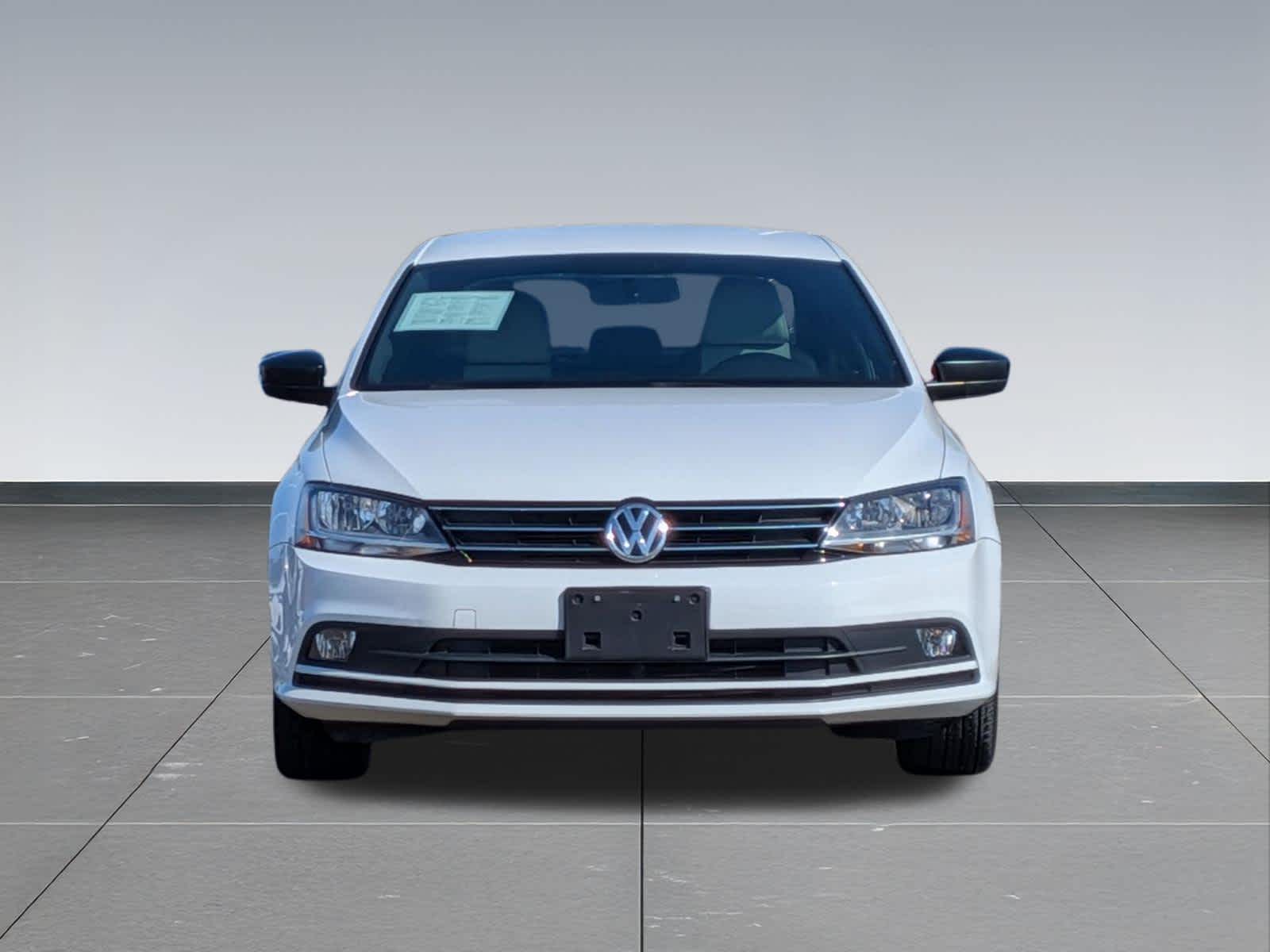 Thumbnail: 2017 Volkswagen Jetta - 8