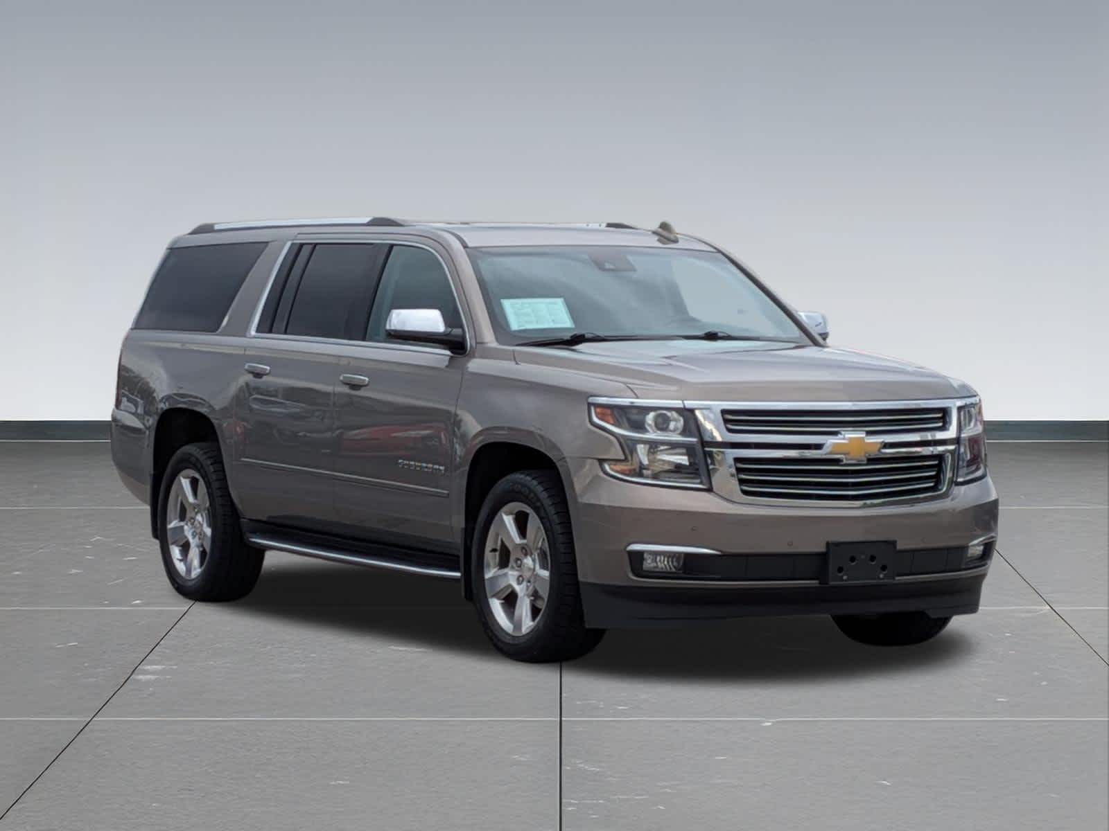 Thumbnail: 2019 Chevrolet Suburban - 7