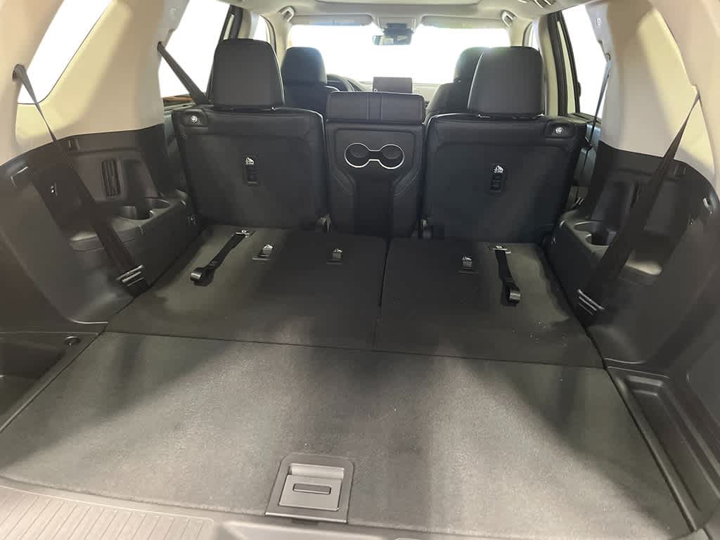 2025 Honda Pilot Touring 27