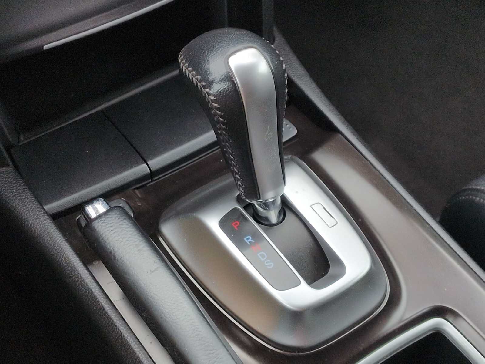 Thumbnail: 2013 Honda Crosstour - 30