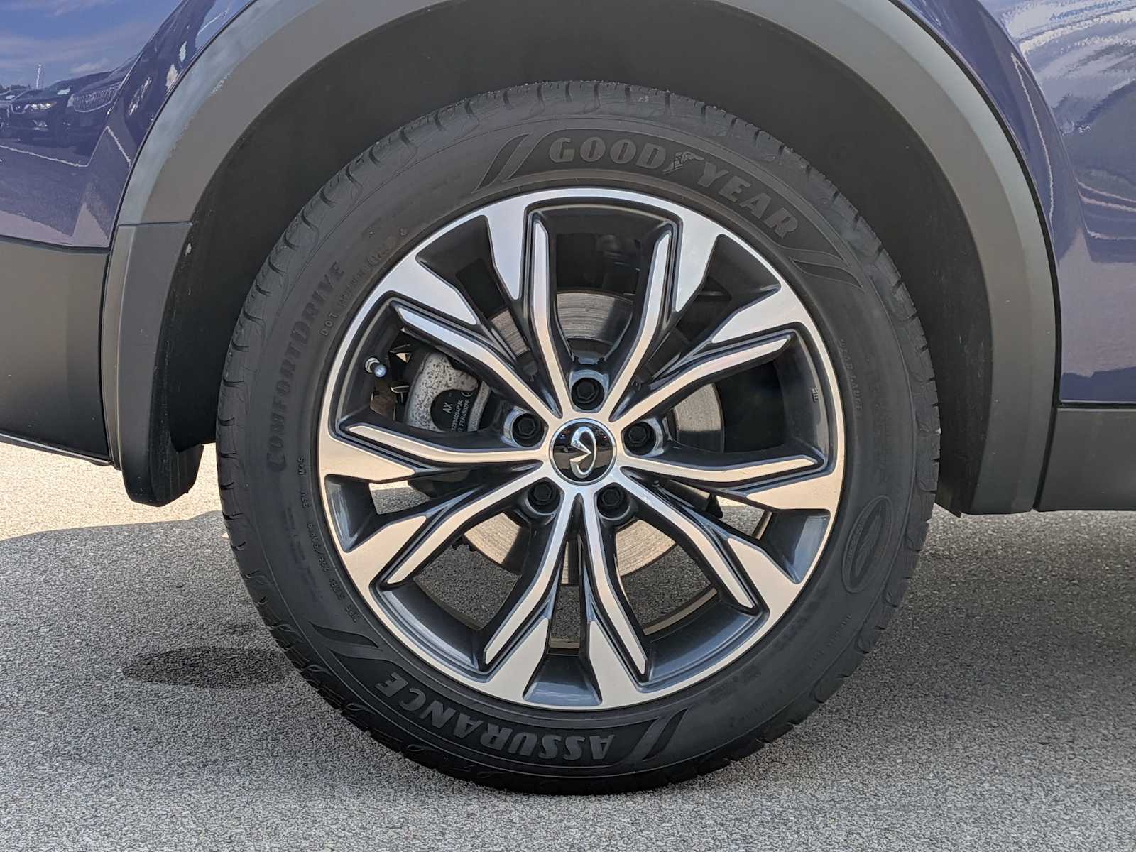 Thumbnail: 2018 INFINITI QX30 - 13