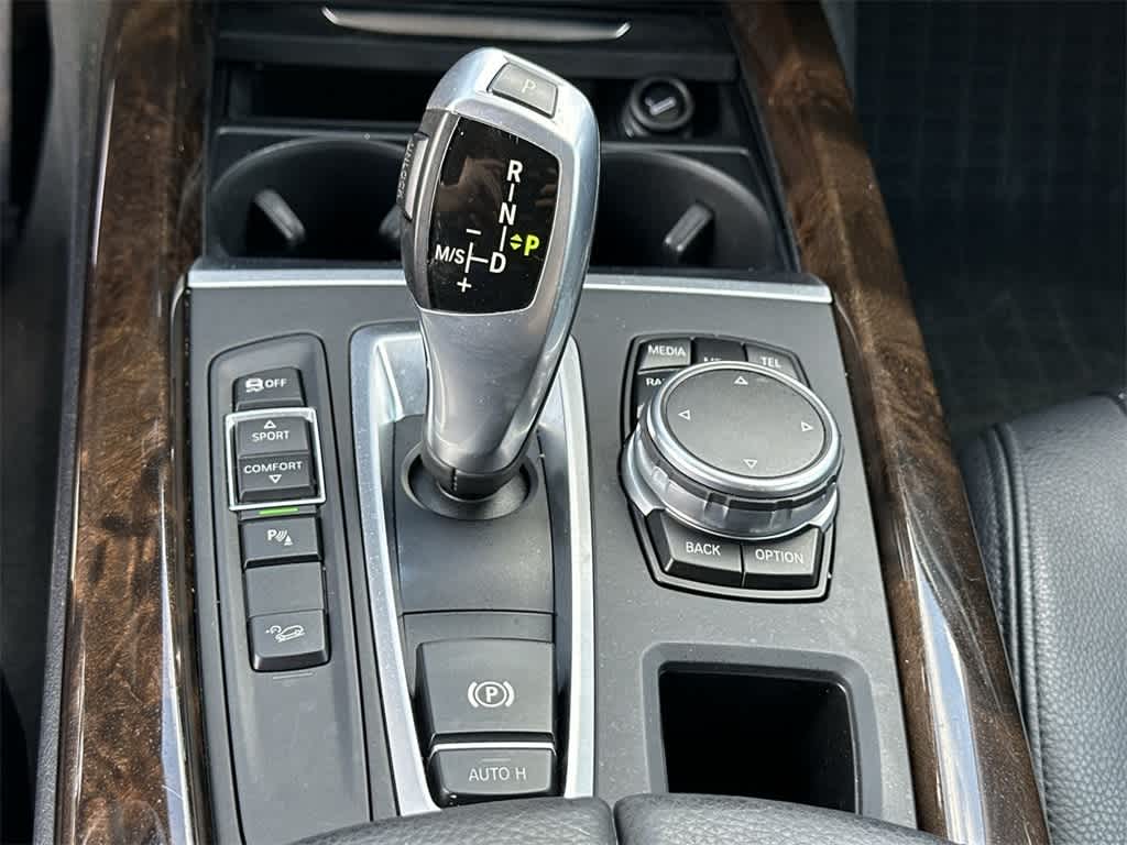 Thumbnail: 2015 BMW X5 - 25