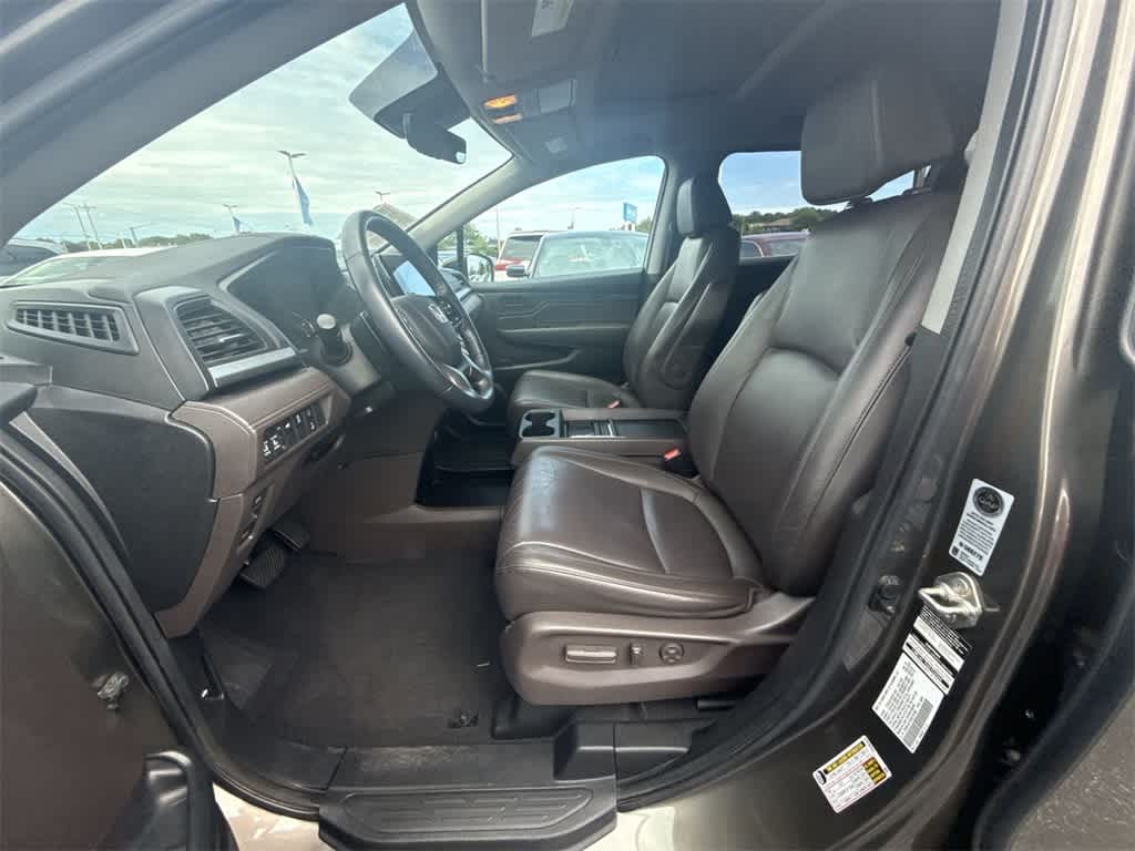 Thumbnail: 2019 Honda Odyssey - 2