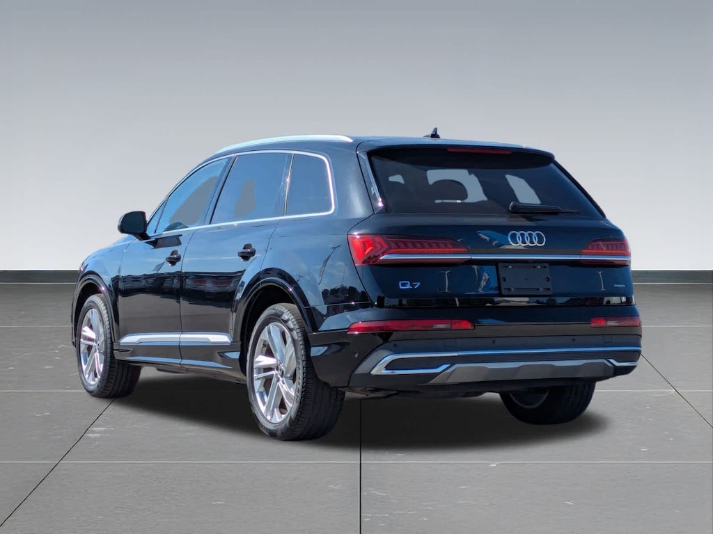 Used 2023 Audi Q7 55 Premium SUV
