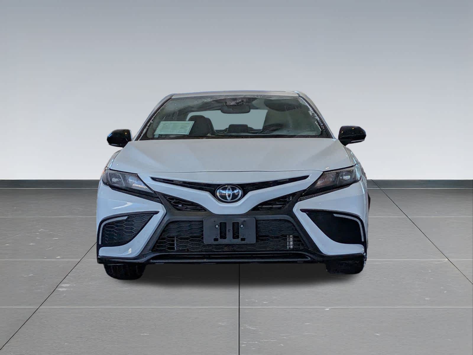 Thumbnail: 2022 Toyota Camry - 9