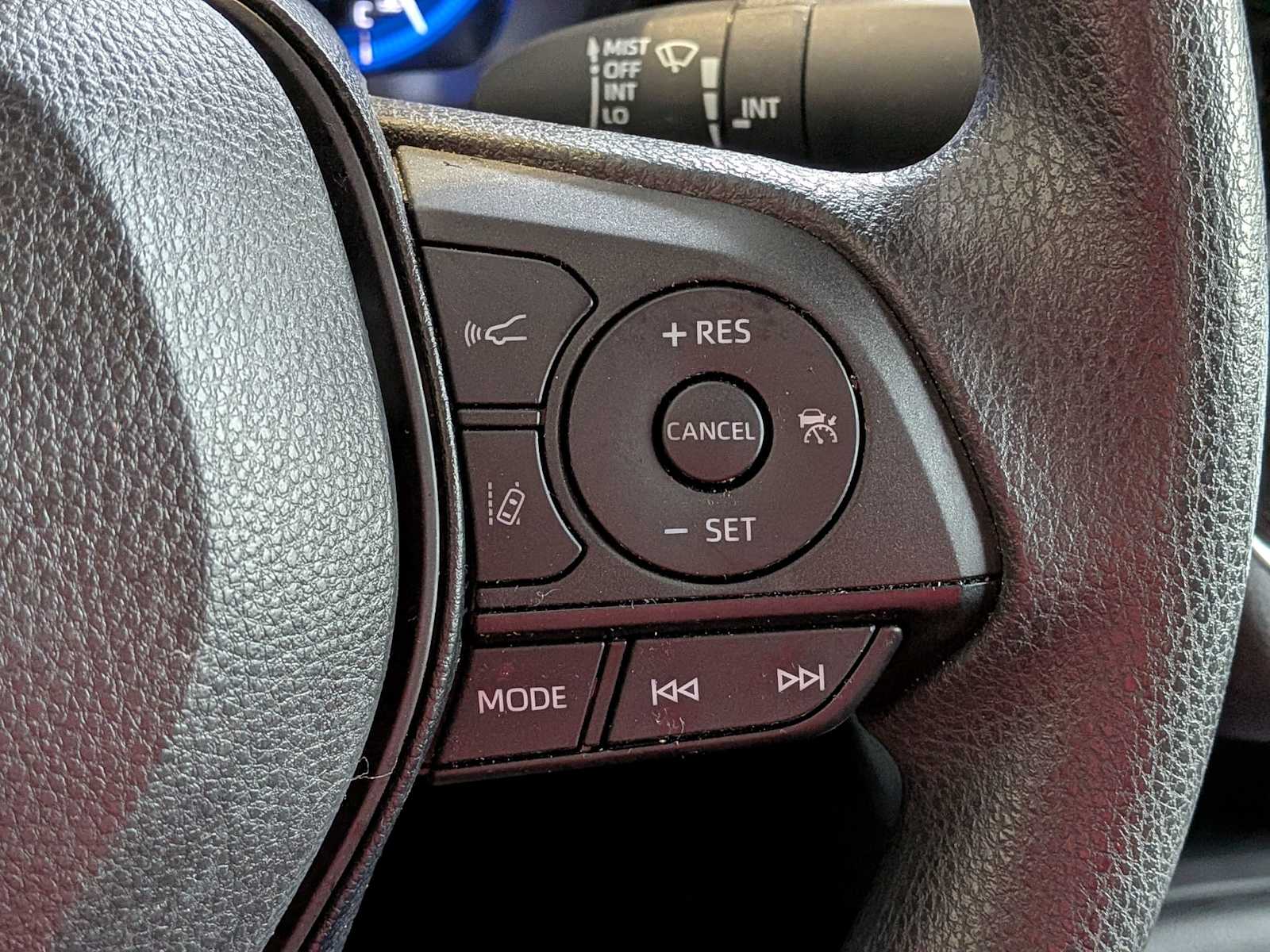 Thumbnail: 2022 Toyota Corolla - 22