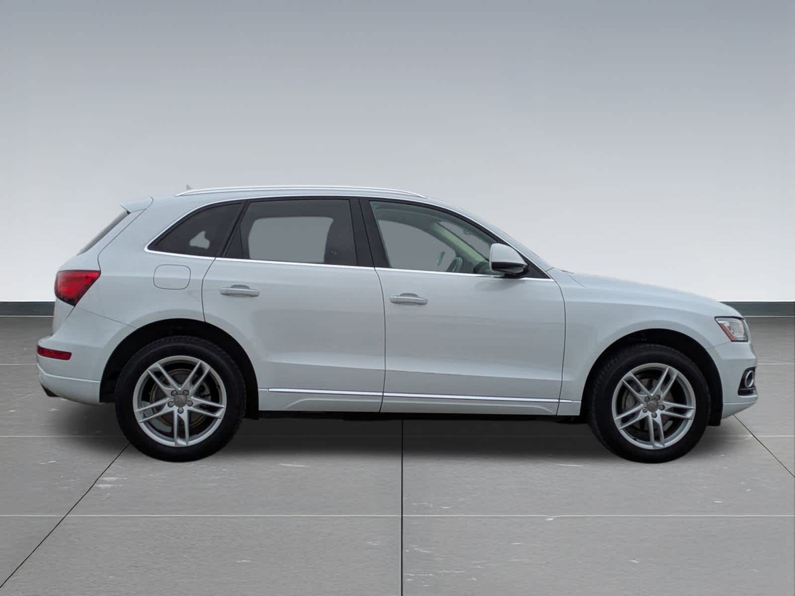 Thumbnail: 2017 Audi Q5 - 7