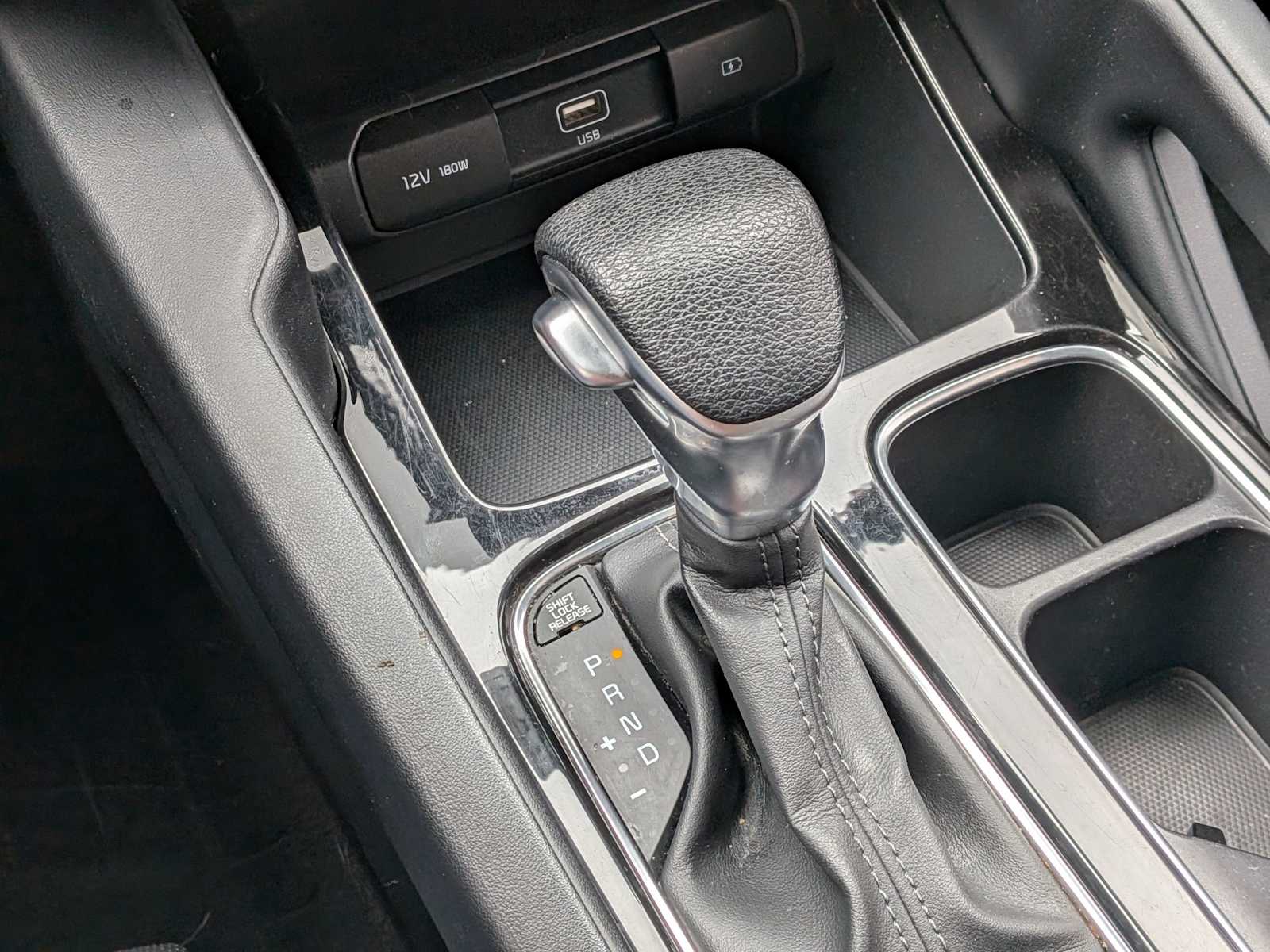 Thumbnail: 2020 Kia Telluride - 27