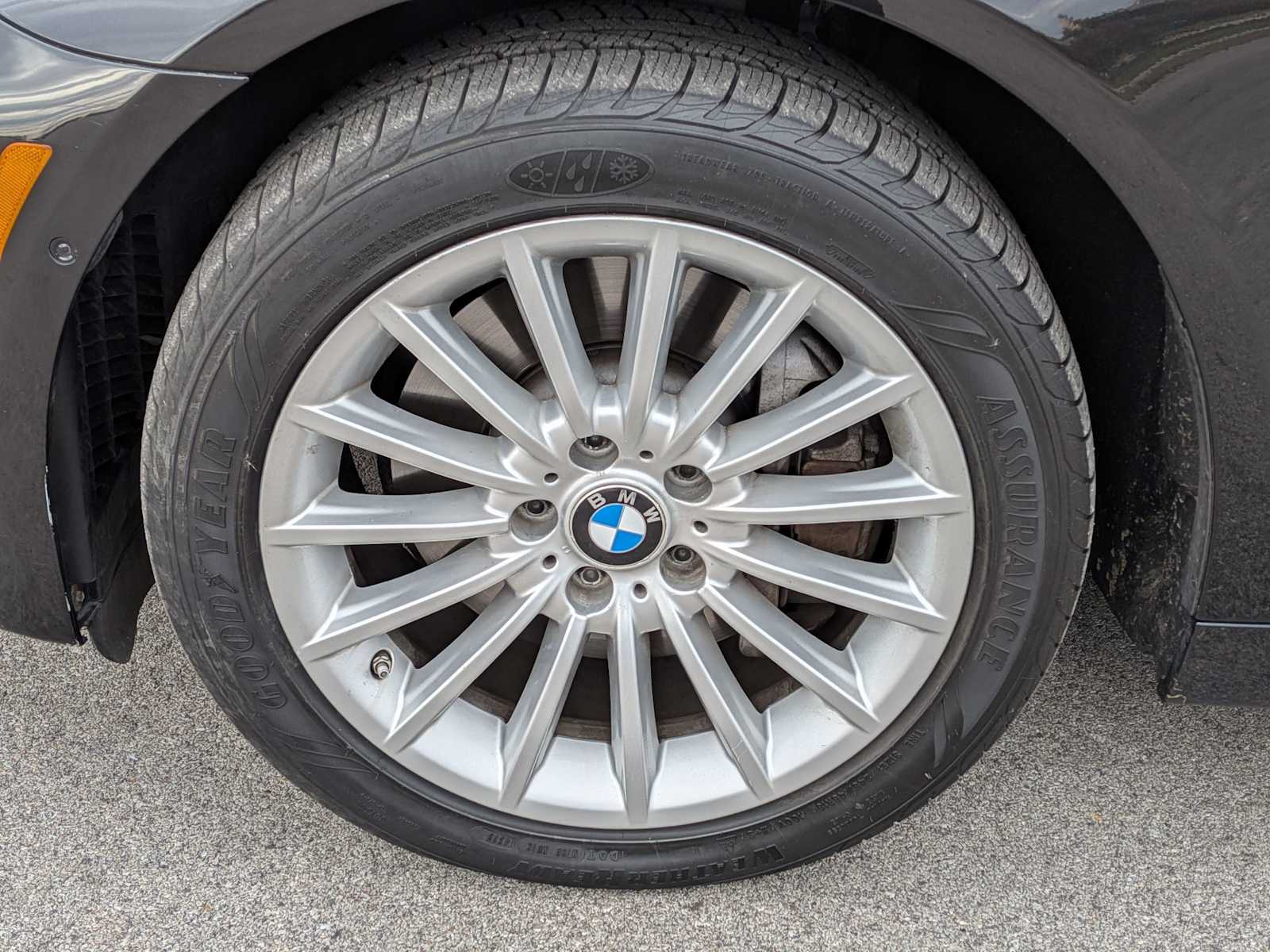 Thumbnail: 2013 BMW 5 Series - 13