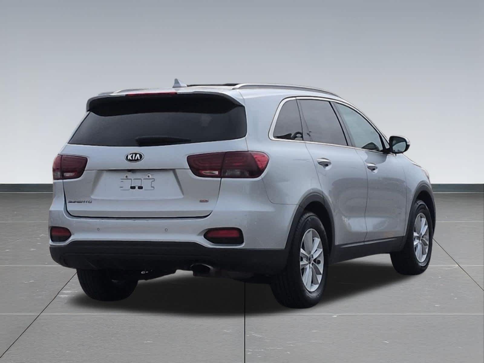 Thumbnail: 2019 Kia Sorento - 6