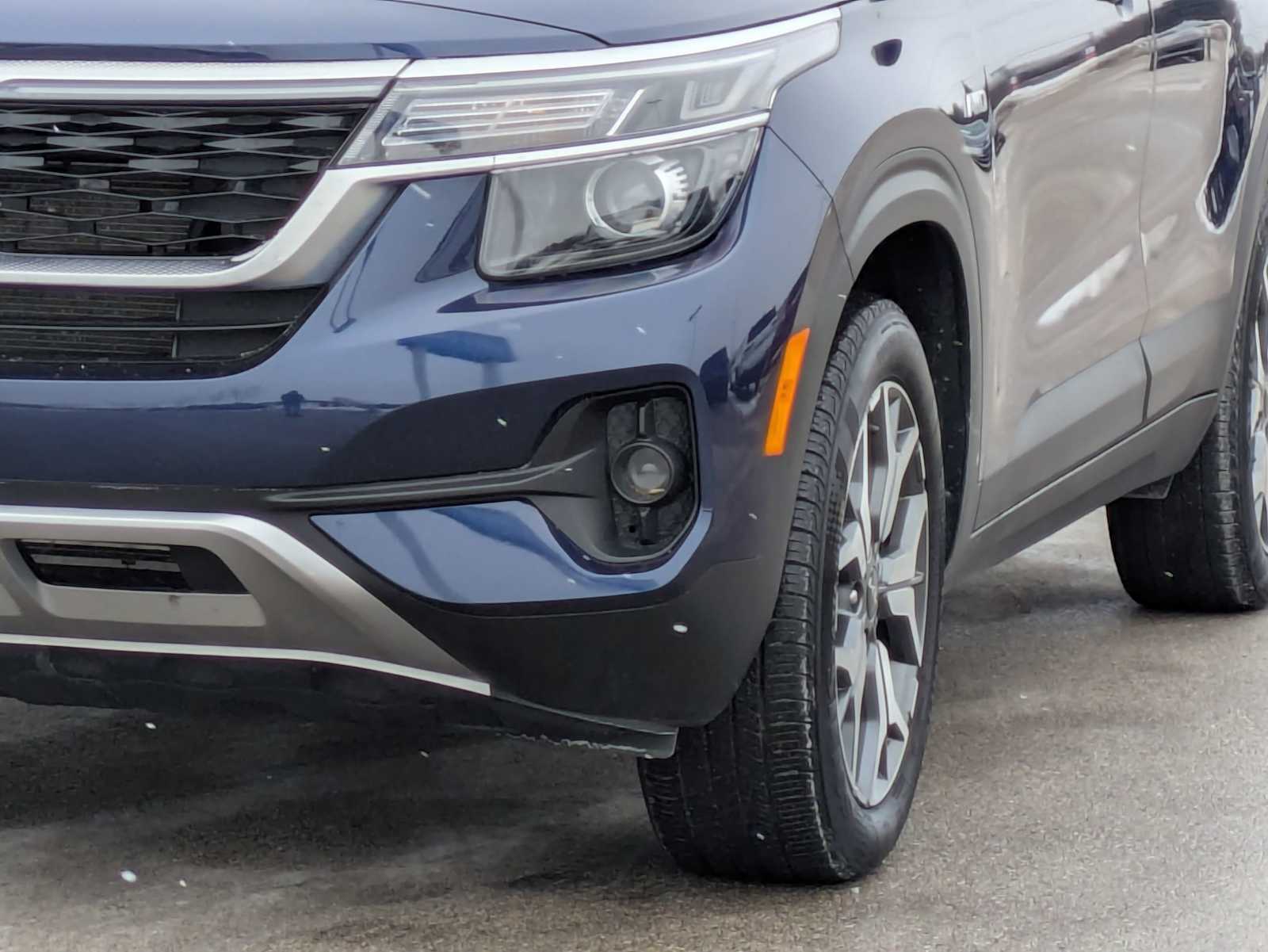 Thumbnail: 2023 Kia Seltos - 10