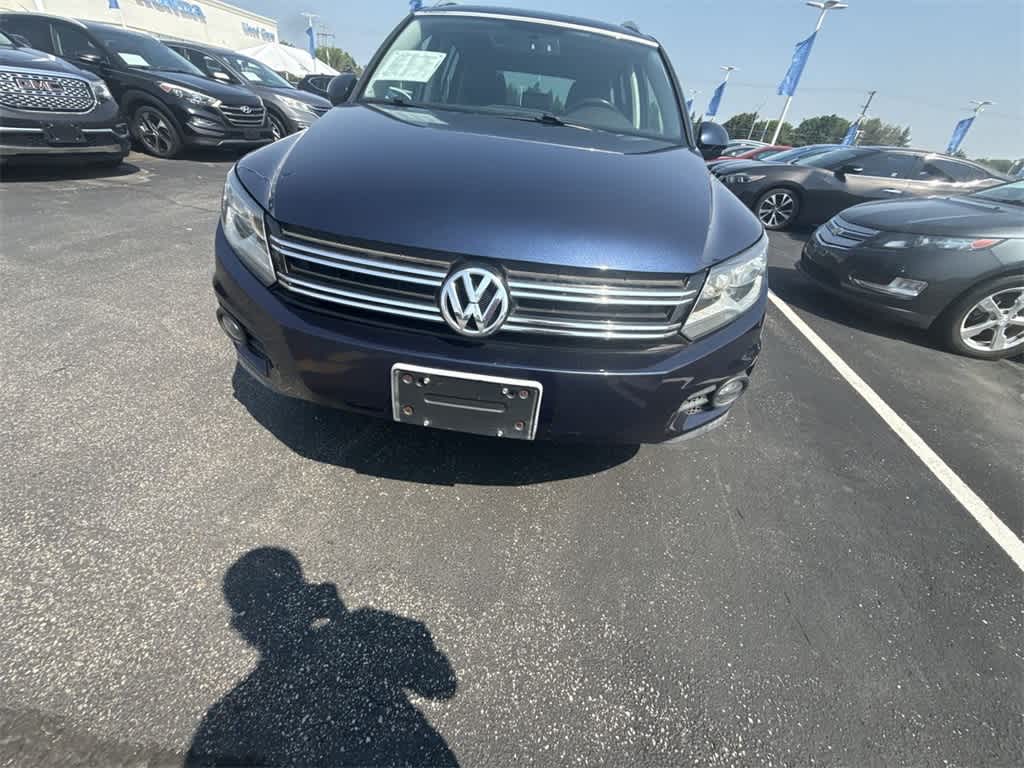 2012 Volkswagen Tiguan SE 9