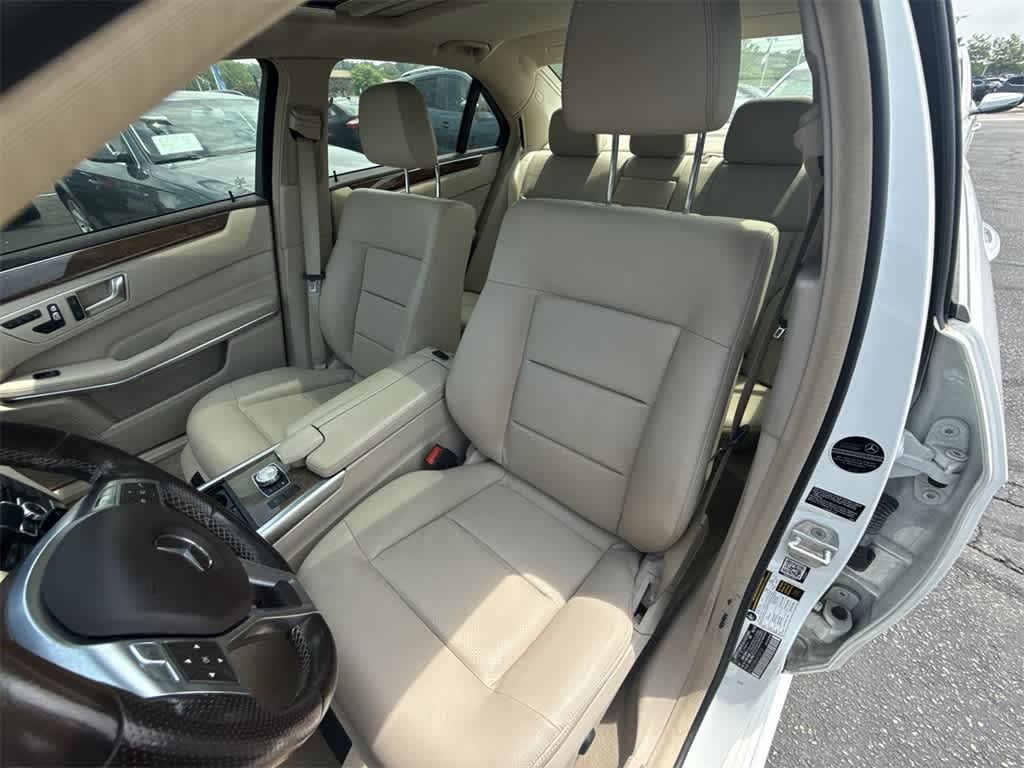 Thumbnail: 2015 Mercedes-Benz E-Class - 14