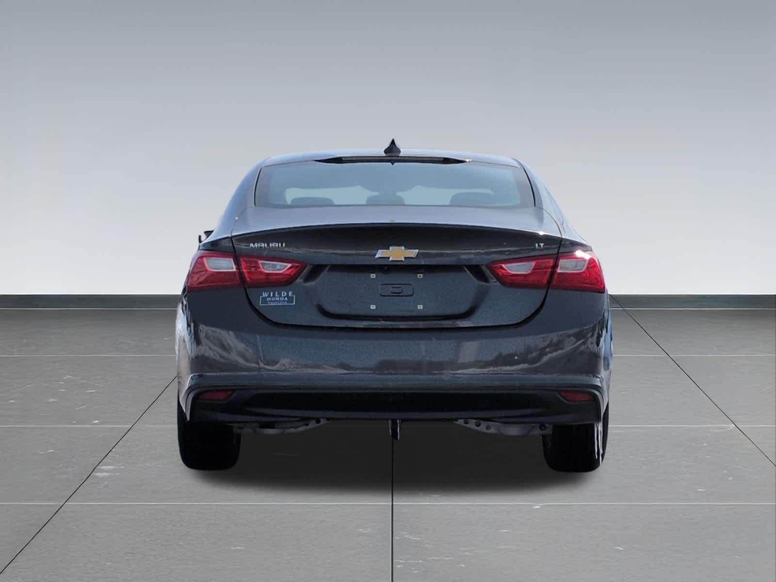 Thumbnail: 2016 Chevrolet Malibu - 5