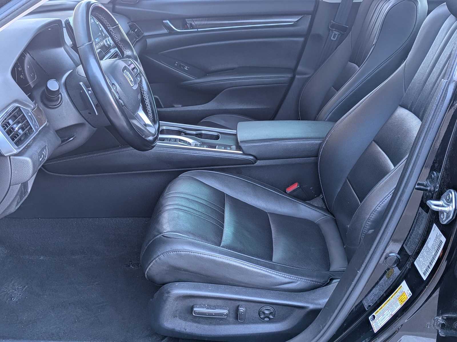 Thumbnail: 2022 Honda Accord - 16