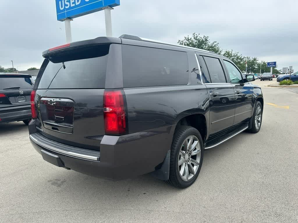 Thumbnail: 2016 Chevrolet Suburban - 3
