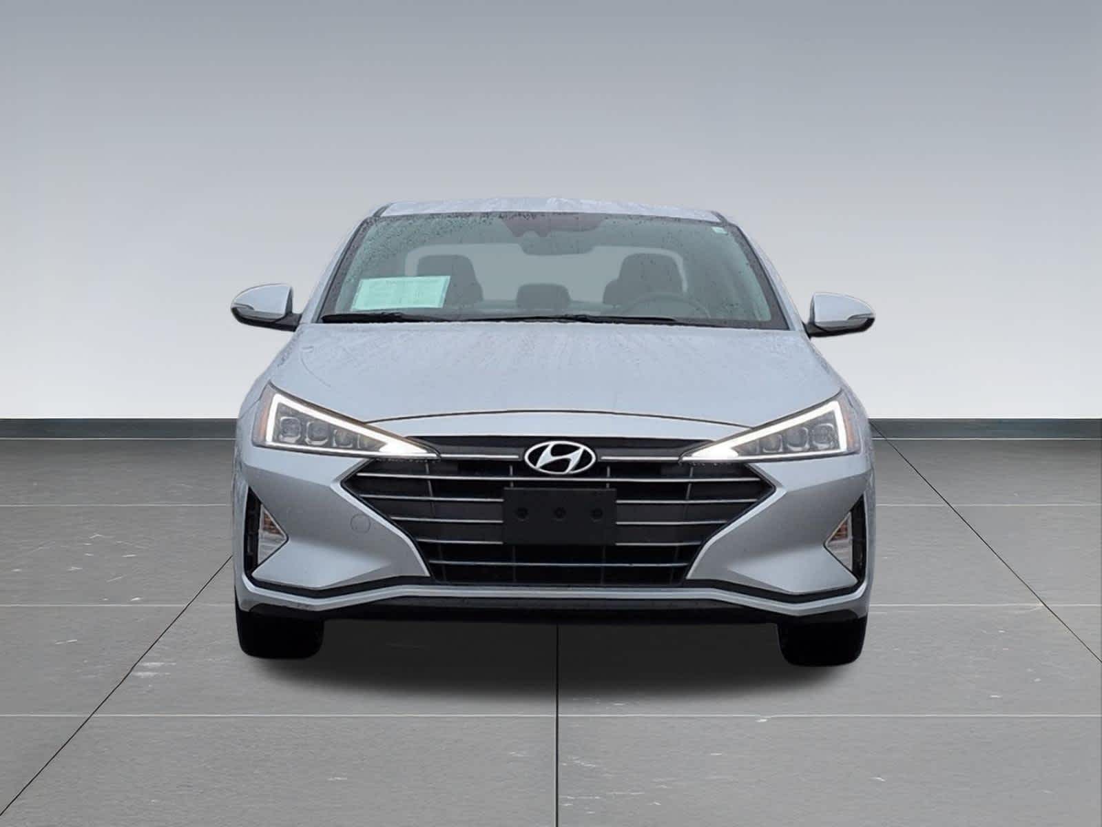 Thumbnail: 2019 Hyundai Elantra - 10