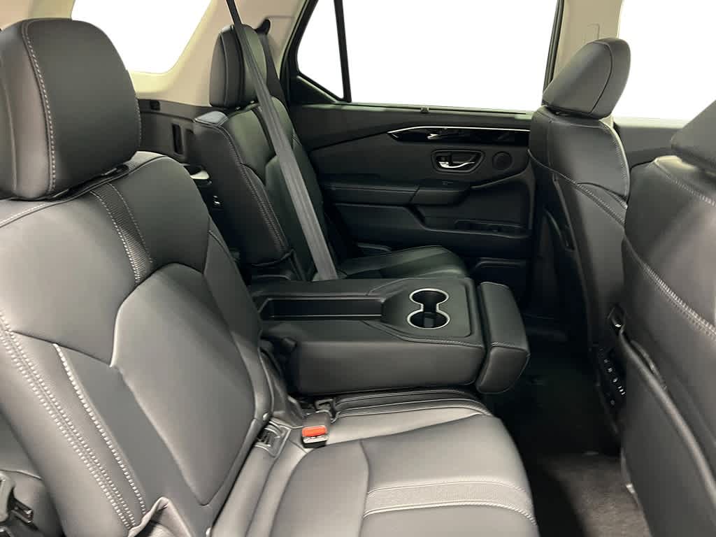 Thumbnail: 2025 Honda Pilot - 37