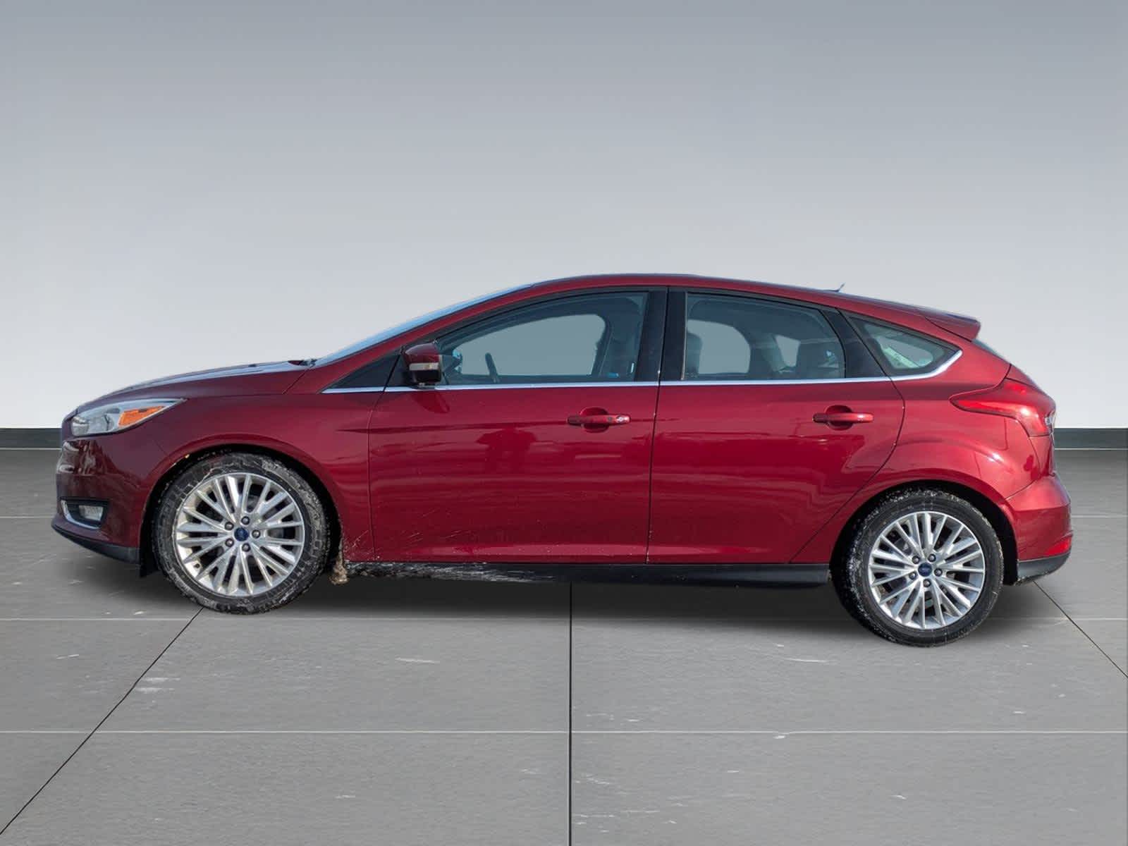 Thumbnail: 2016 Ford Focus - 3