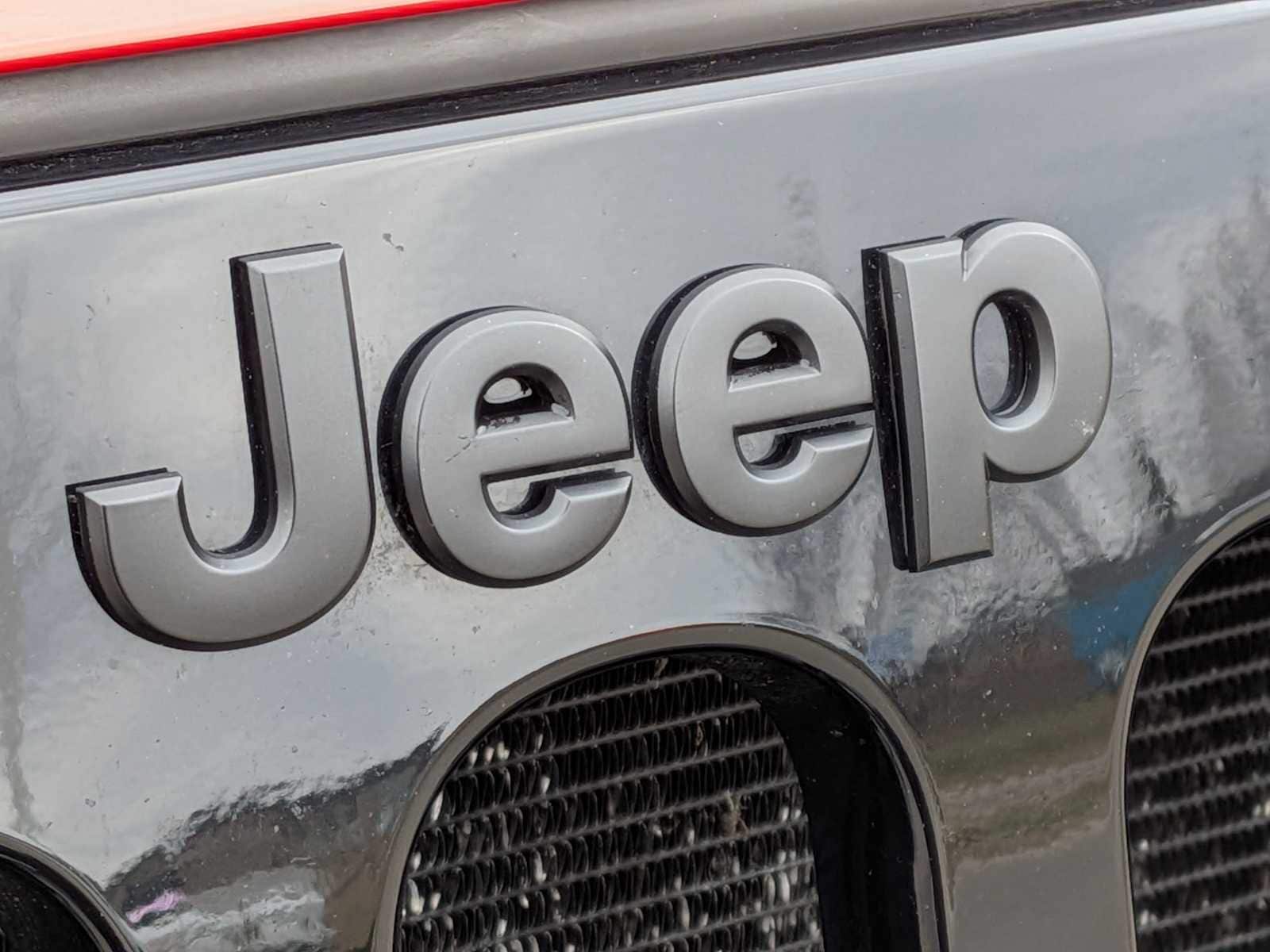Thumbnail: 2016 Jeep Wrangler - 13