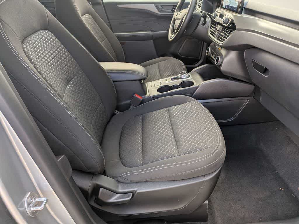 Thumbnail: 2023 Ford Escape - 34