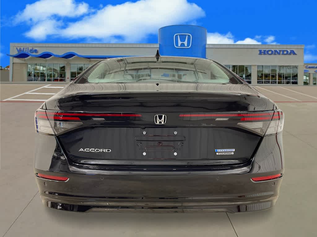 2025 Honda Accord Hybrid Touring photo 4