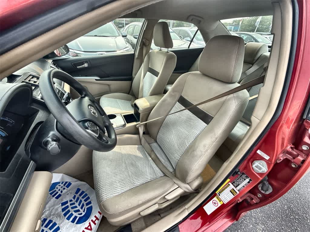 Thumbnail: 2012 Toyota Camry - 14
