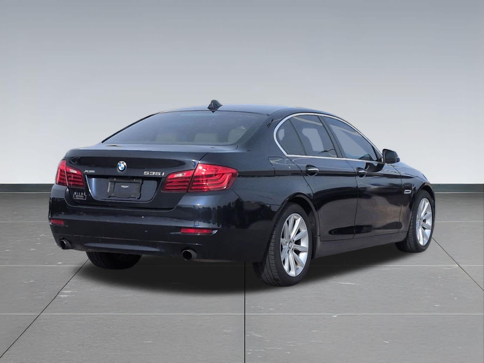Thumbnail: 2014 BMW 5 Series - 6