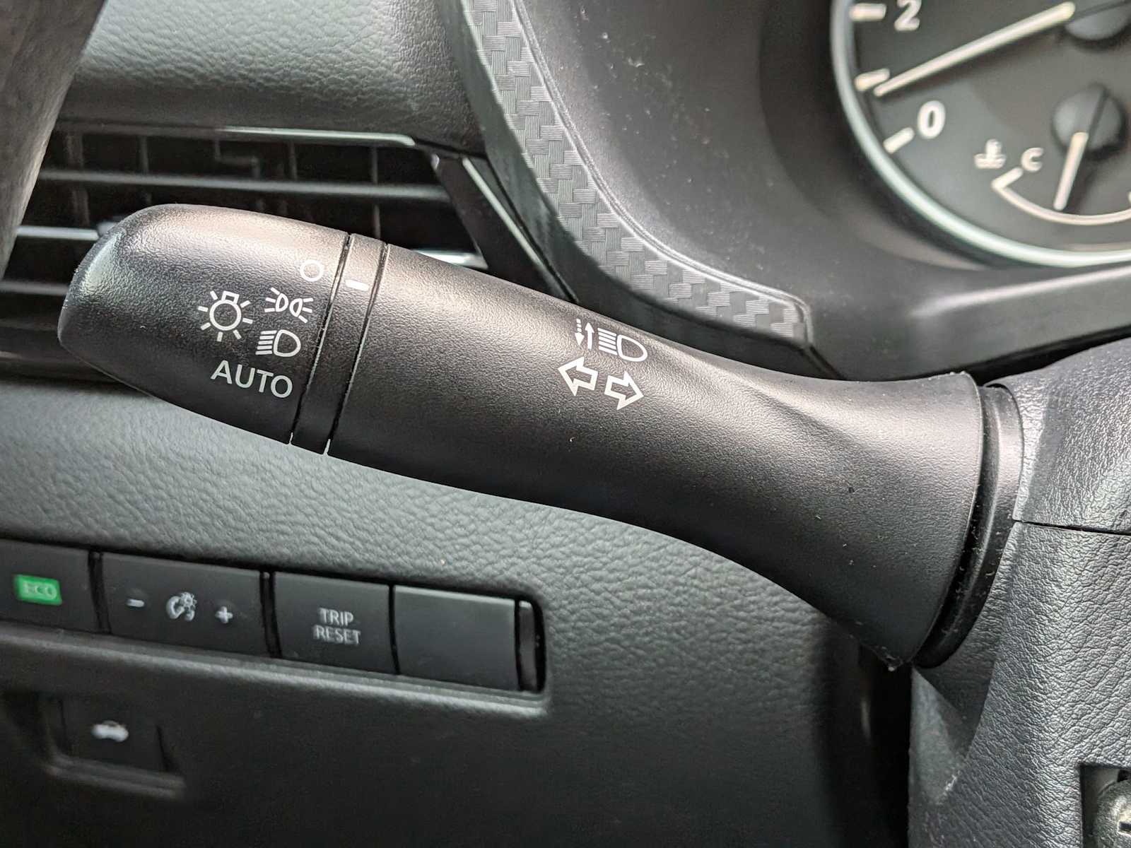 Thumbnail: 2020 Nissan Sentra - 25