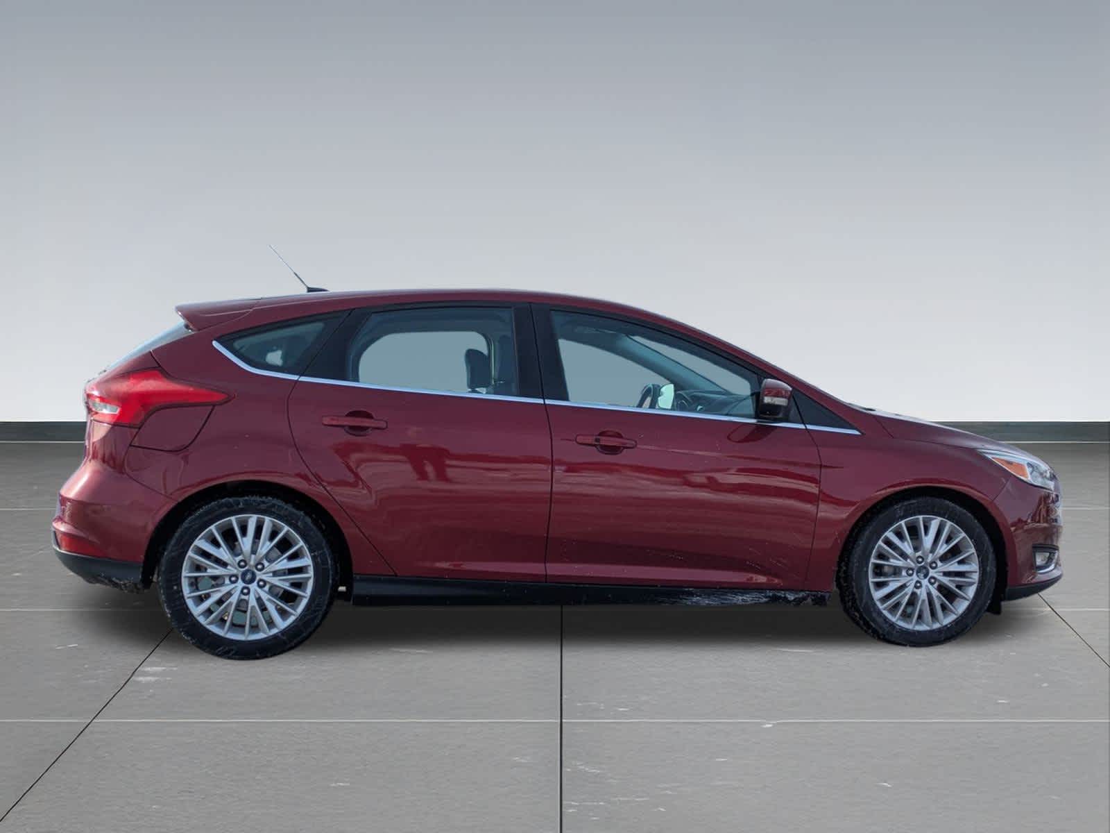 Thumbnail: 2016 Ford Focus - 7