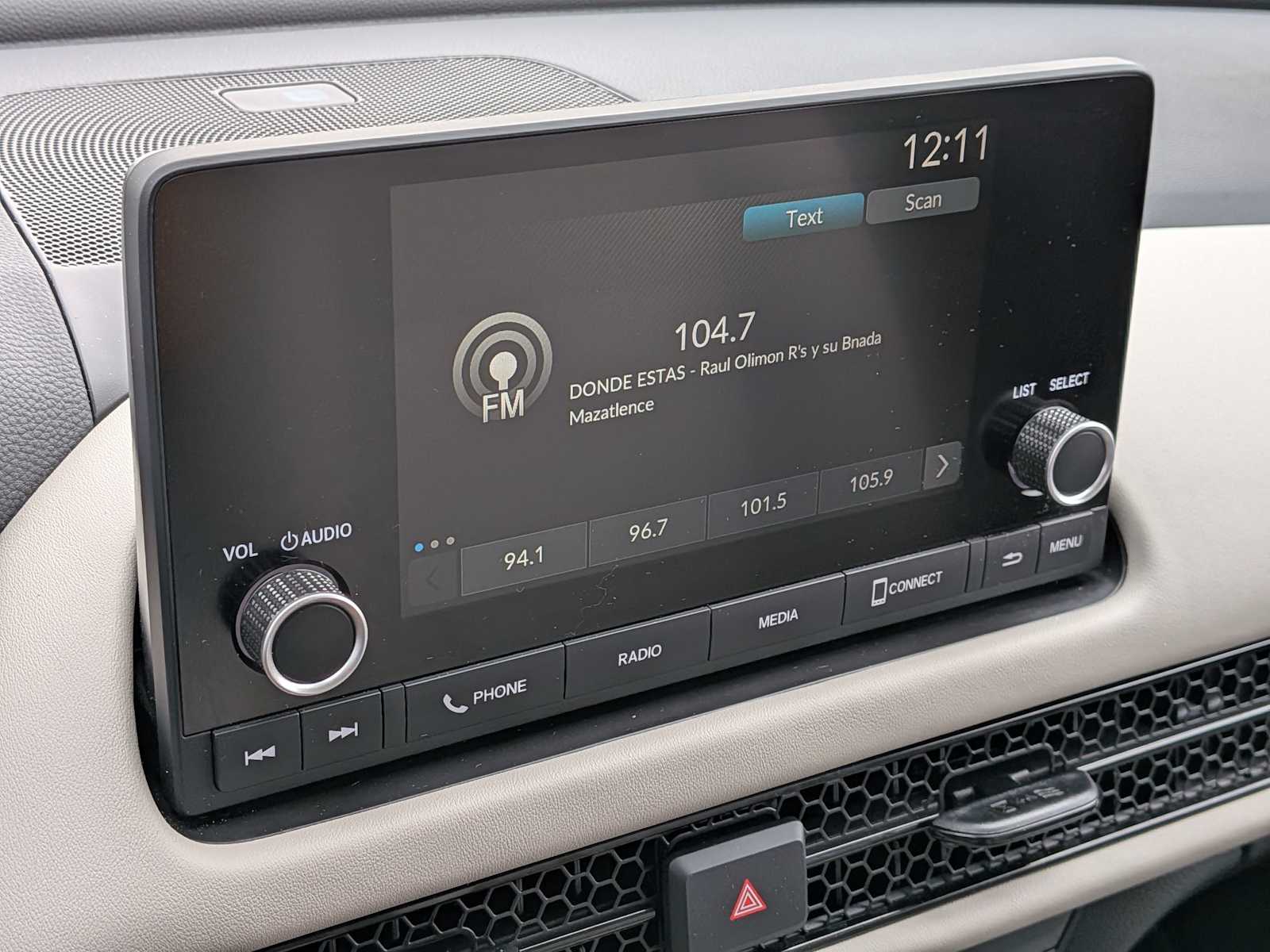 2025 Honda HR-V LX - Photo 26