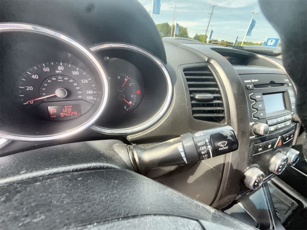 Thumbnail: 2012 Kia Sorento - 24
