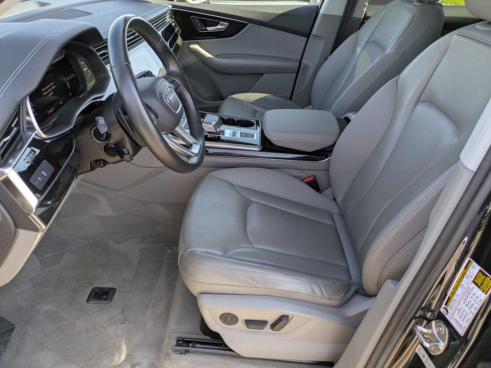 Thumbnail: 2023 Audi Q7 - 15