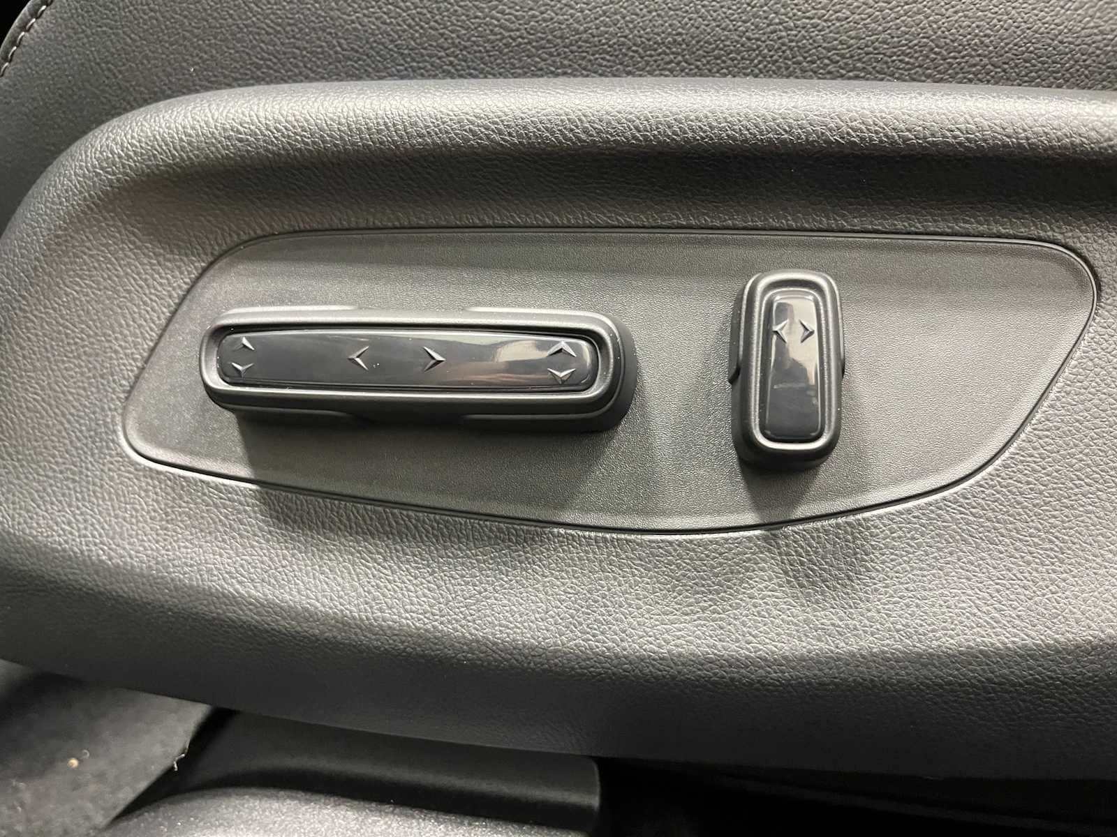 Thumbnail: 2026 Honda HR-V - 14