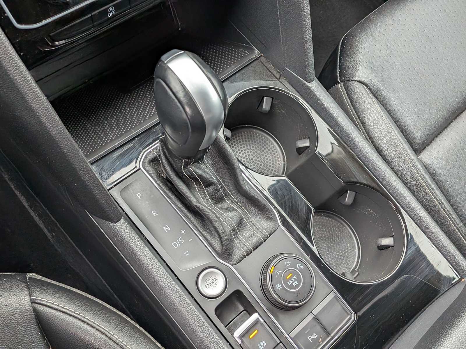 Thumbnail: 2022 Volkswagen Atlas - 28