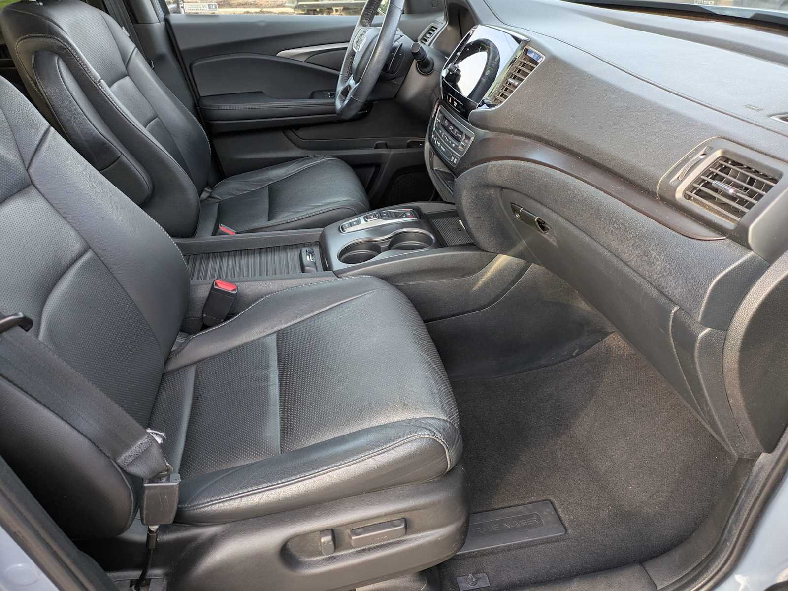 Thumbnail: 2023 Honda Passport - 22