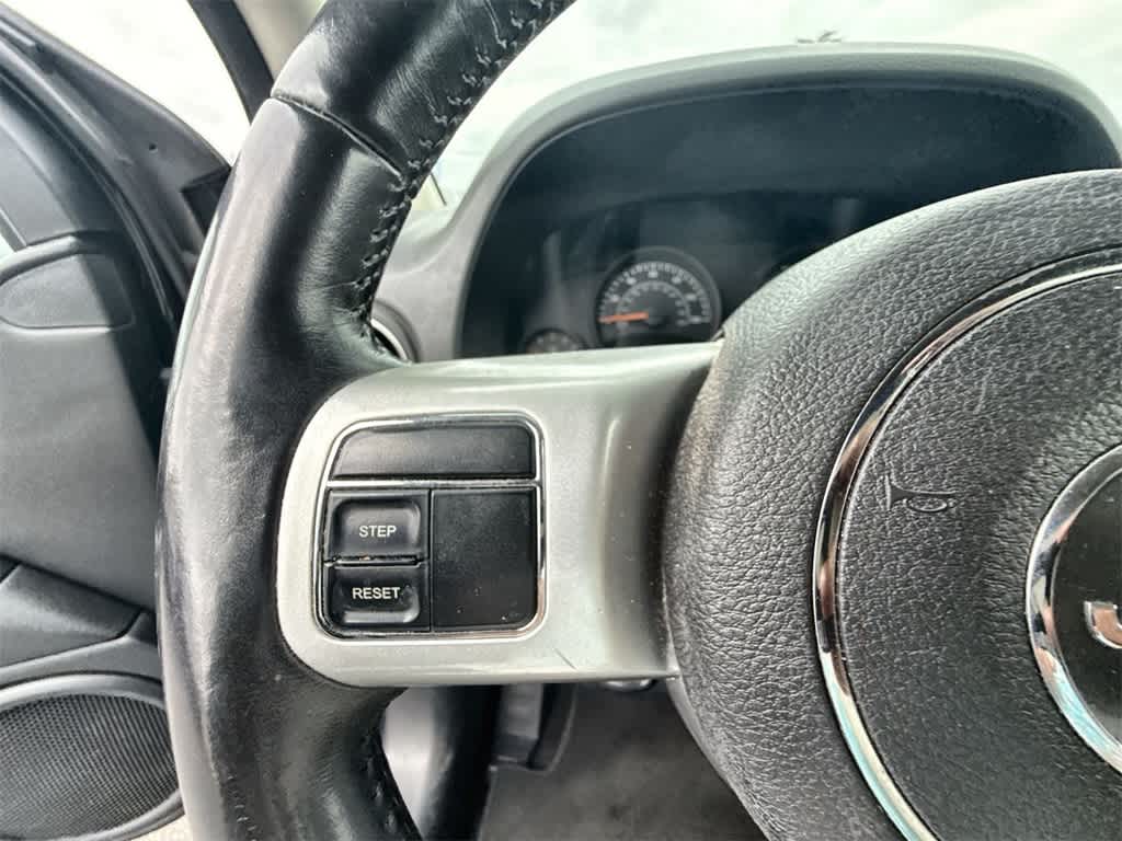 Thumbnail: 2016 Jeep Compass - 21