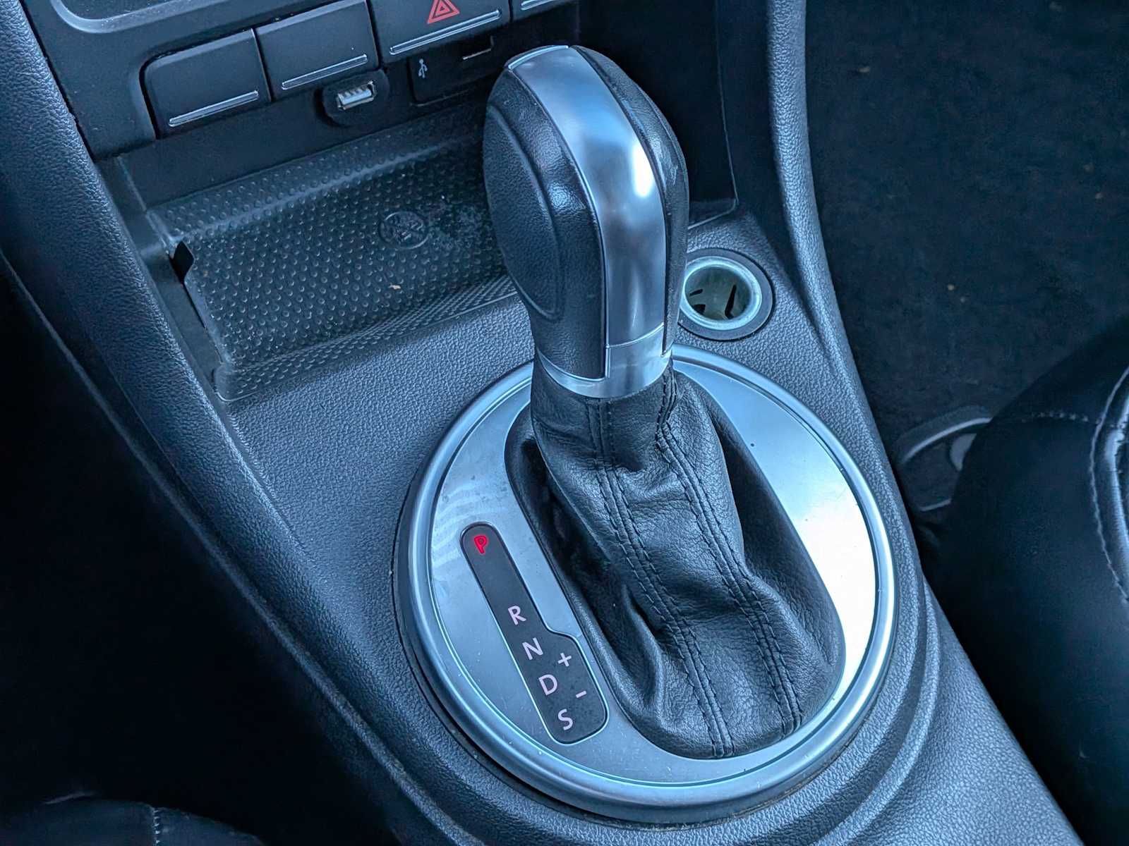 Thumbnail: 2016 Volkswagen Beetle - 24