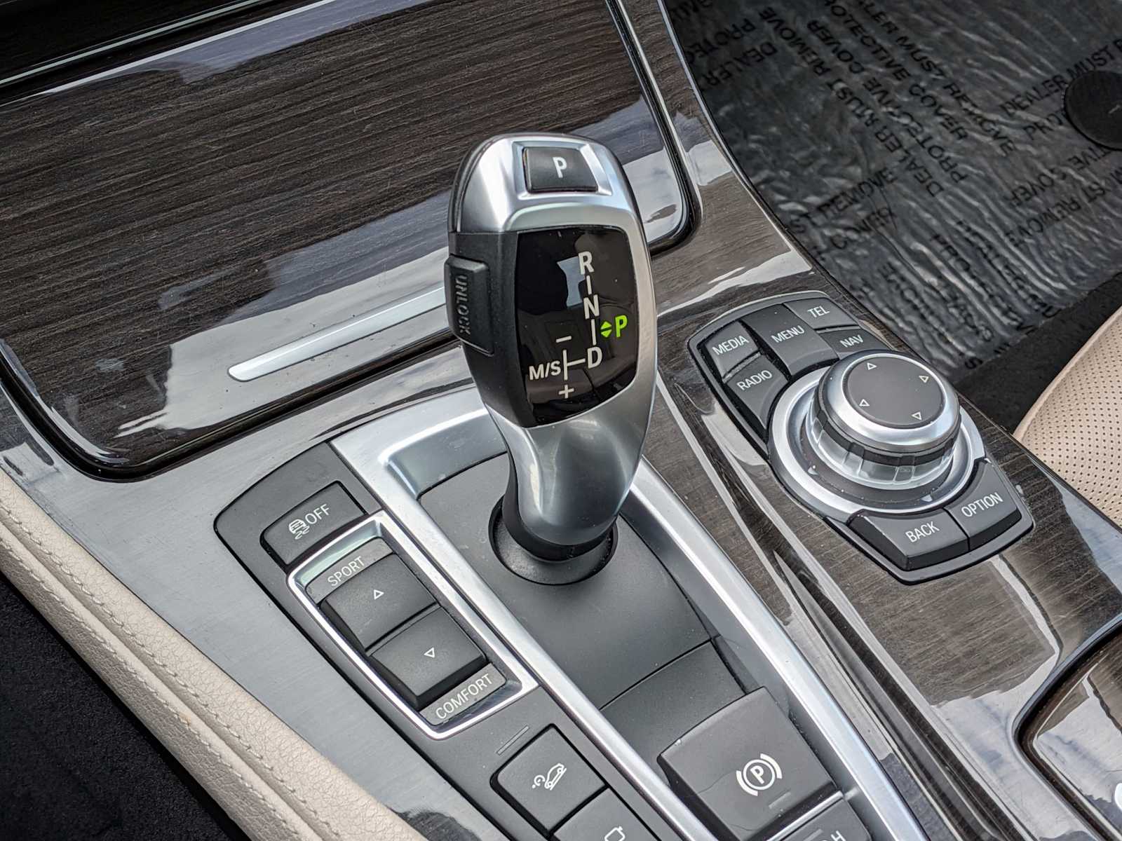 Thumbnail: 2013 BMW 5 Series - 28