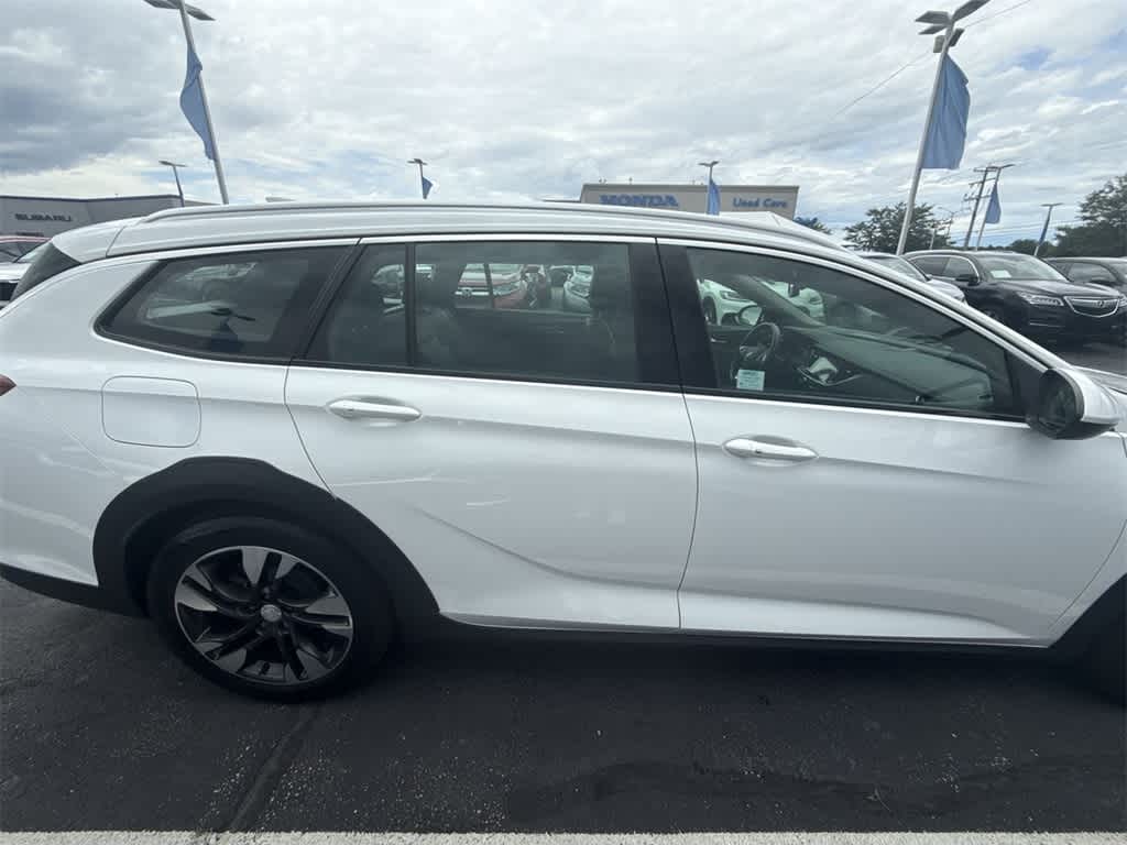 Thumbnail: 2019 Buick Regal - 7