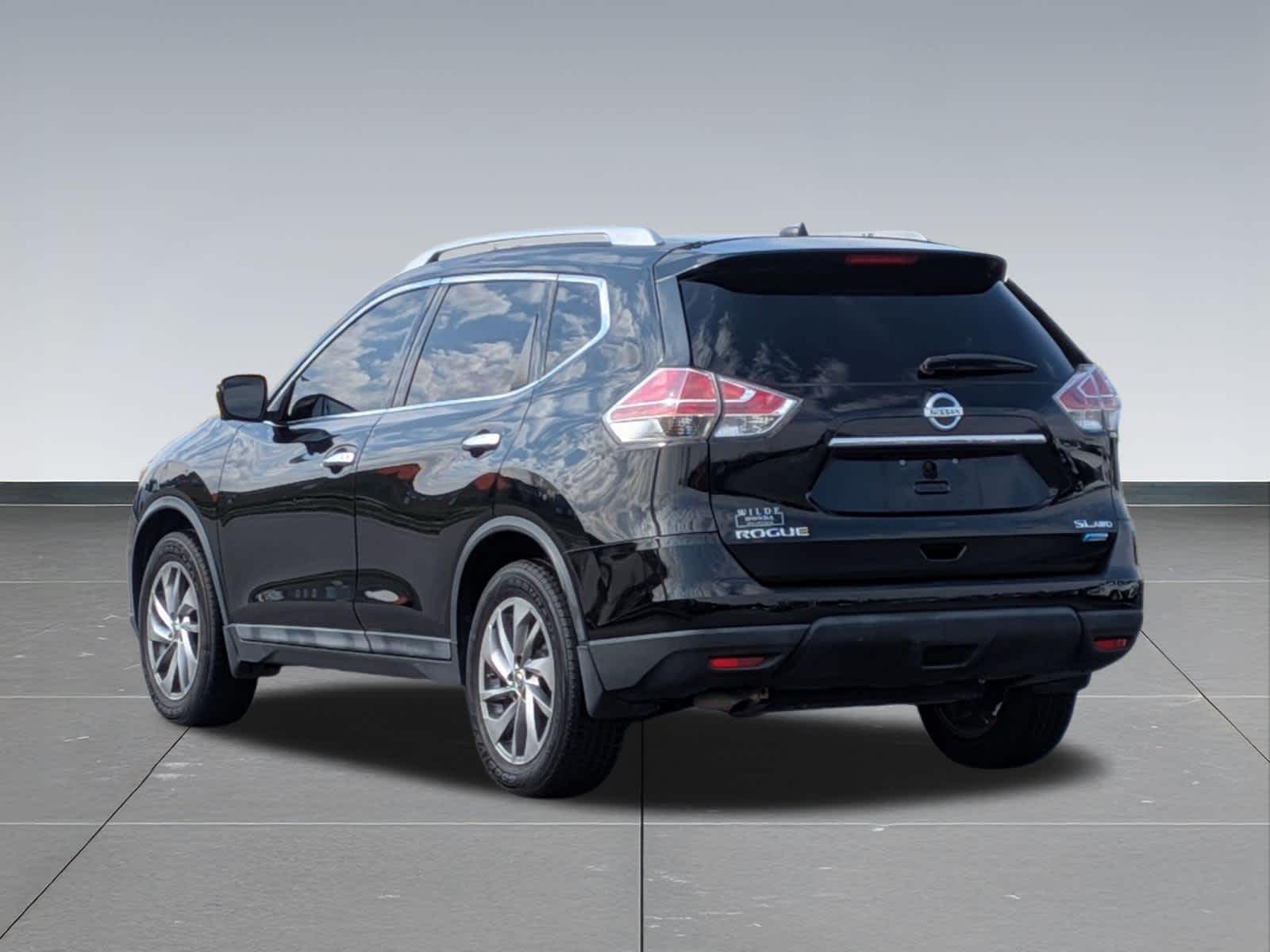 Thumbnail: 2015 Nissan Rogue - 3