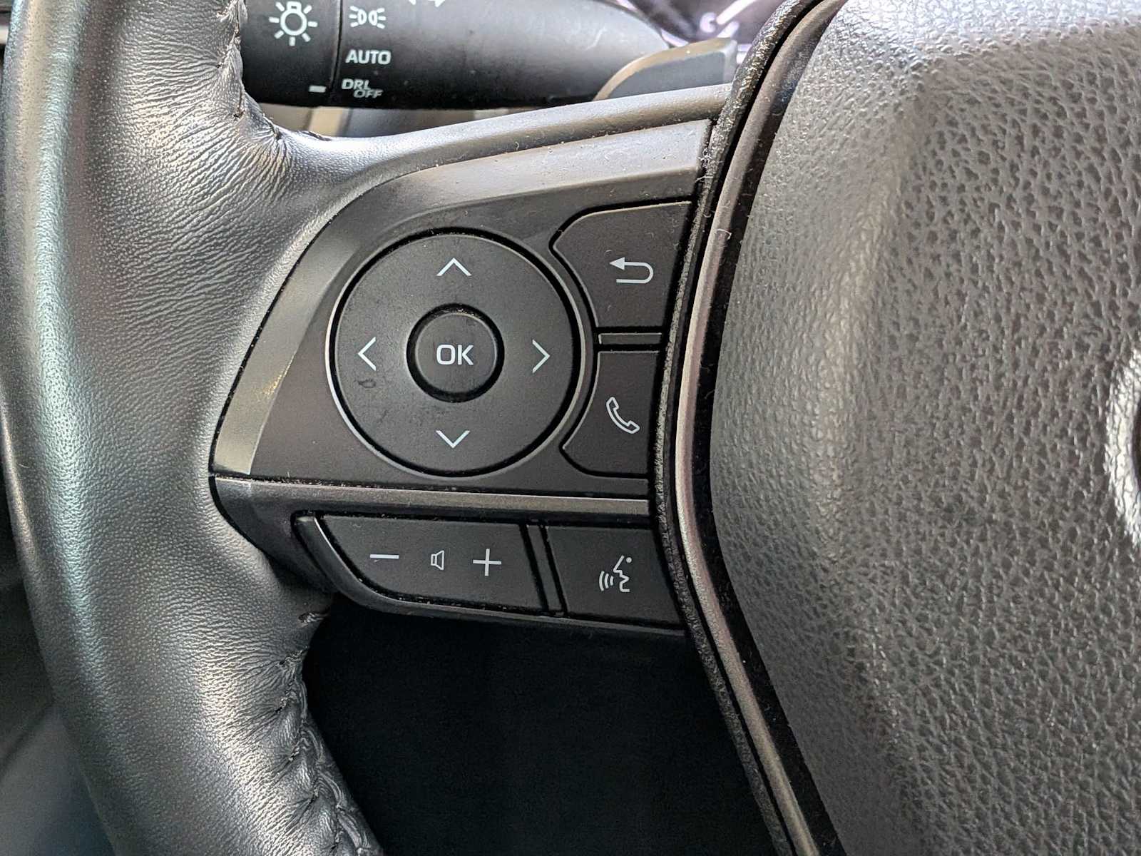 Thumbnail: 2022 Toyota Camry - 24