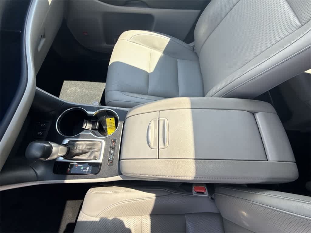Thumbnail: 2019 Toyota Highlander - 28