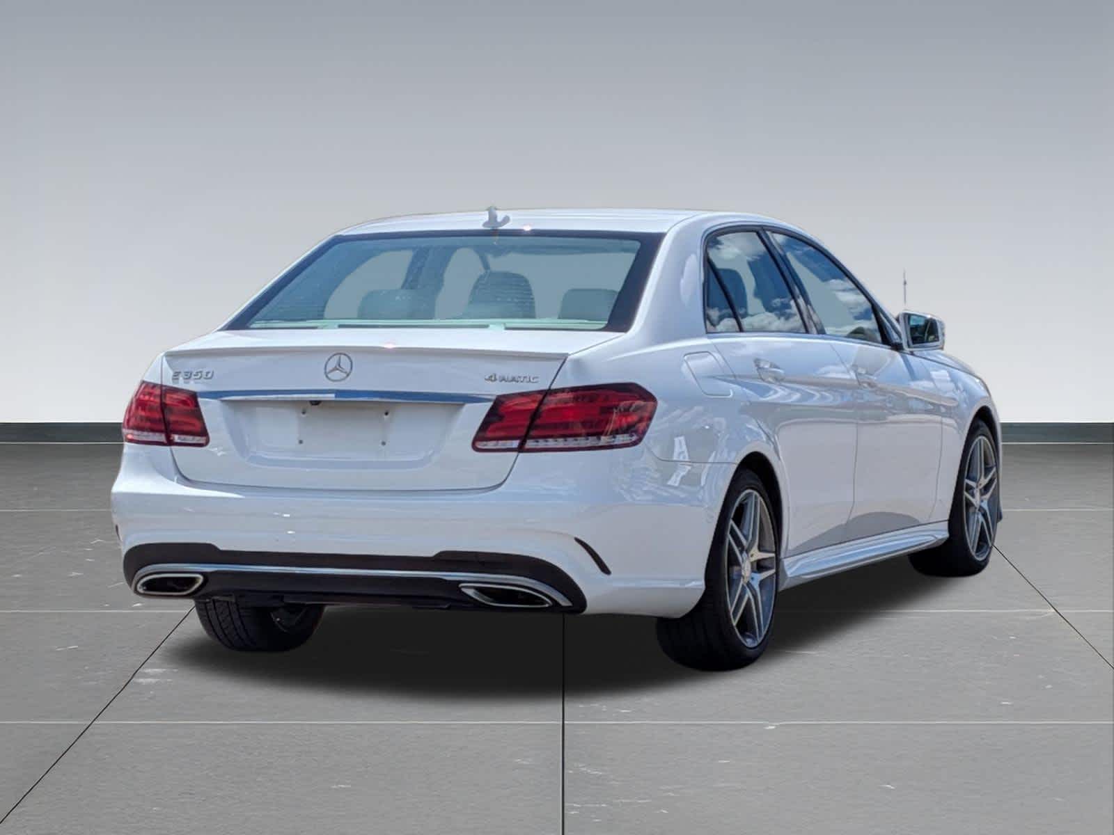 Thumbnail: 2014 Mercedes-Benz E-Class - 5