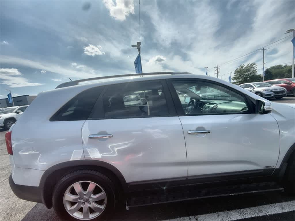 Thumbnail: 2012 Kia Sorento - 7